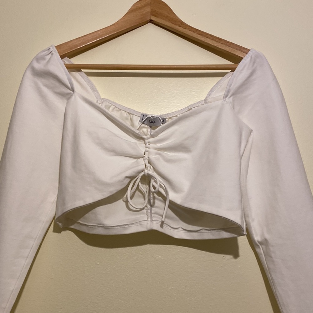 Adika white cropped top . Size M . New - Picture 3 of 12